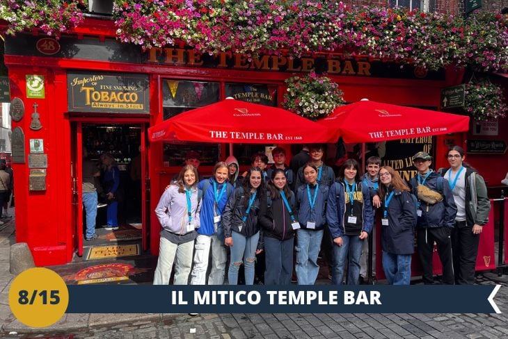 TEMPLE BAR, cuore pulsante di Dublino, vi conquisterà con i suoi vicoli lastricati e le iconiche facciate colorate. Passeggiando tra pub storici e centri culturali, scoprirete l'autentica anima della città in un quartiere dove arte, musica e tradizione si fondono in un'atmosfera unica e coinvolgente (escursione di mezza giornata).