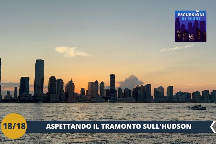 BY NIGHT: Dopo aver esplorato i quartieri di Tribeca e il World Trade Center, ci fermeremo per ammirare il tramonto sull'Hudson. La vista sul fiume, con le luci della città che iniziano a brillare, è davvero mozzafiato. Il panorama al calar della sera è l'ideale per scattare foto spettacolari e vivere la magia della Grande Mela che si trasforma con l’arrivo della notte.