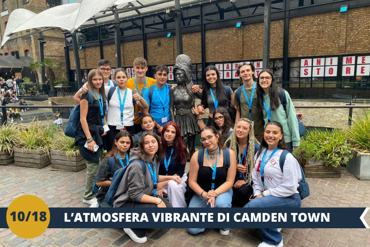 Benvenuti a Camden Town, il quartiere più vivace e stravagante di Londra! Qui la creatività regna sovrana: dai mercatini pieni di sapori internazionali, dove ogni stand è un viaggio culinario, alle boutique eccentriche con abbigliamento e accessori unici. Camden è un melting pot di arte, cultura e moda, un luogo dove lo stile incontra l’originalità in ogni angolo. Ma Camden non è solo shopping! È un’esperienza a 360°: le sue strade colorate, i murales incredibili e le atmosfere vibranti renderanno questa tappa indimenticabile. Preparatevi a lasciarvi conquistare dall’energia unica di un quartiere che incarna l’anima più audace e creativa di Londra. (Escursione mezza giornata)