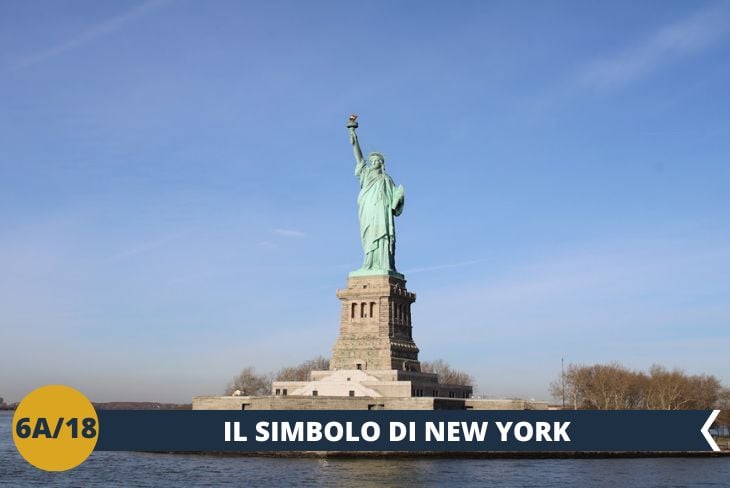 Inizieremo la nostra escursione con una suggestiva traversata a bordo dello Staten Island Ferry, il famoso traghetto che collega Manhattan a Staten Island. Durante i 25 minuti di navigazione, avremo una vista spettacolare di Lower Manhattan, dei suoi imponenti grattacieli e dei ponti che attraversano l’acqua. Non potremo fare a meno di ammirare la Statua della Libertà, che si staglia maestosa all'orizzonte, mentre ci godiamo la brezza e il panorama mozzafiato. (escursione di mezza giornata)